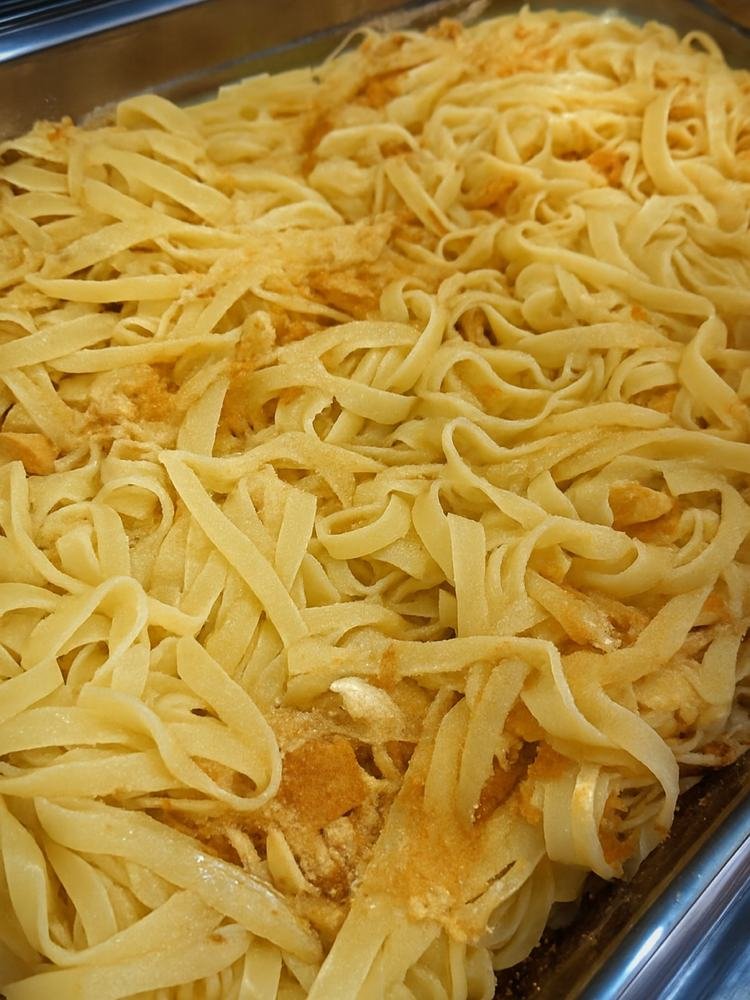 Talharim da Vó Alice servido no buffet